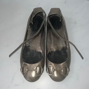 Gucci flat